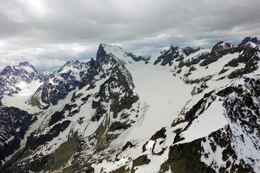 Barre des écrins & Glacier Blanc © Etienne Pierart