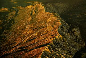 Montagne Sainte Victoire, Aix-en-Provence, France © Etienne Pierart.