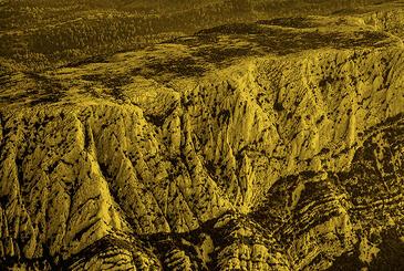 Montagne Sainte Victoire, Aix-en-Provence, France © Etienne Pierart.