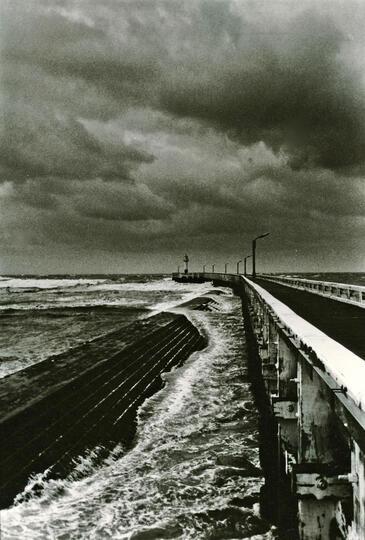 Jetty, Newport, Belgium © Etienne Pierart